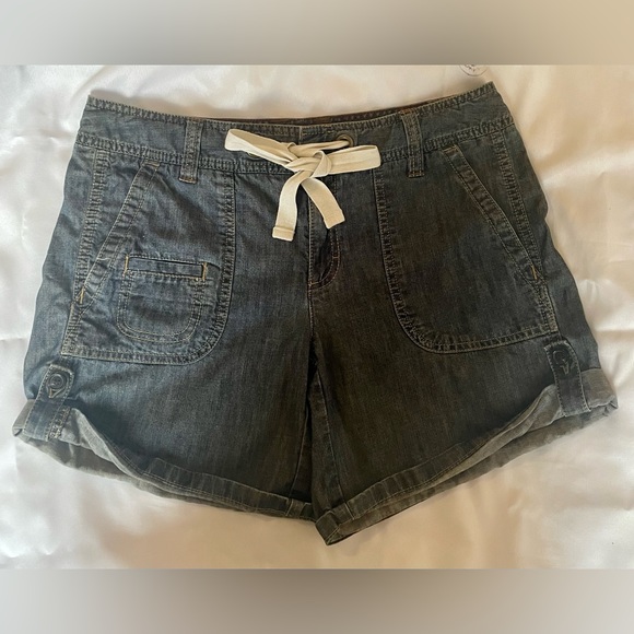 Tommy Hilfiger Shorts - Picture 6 of 9